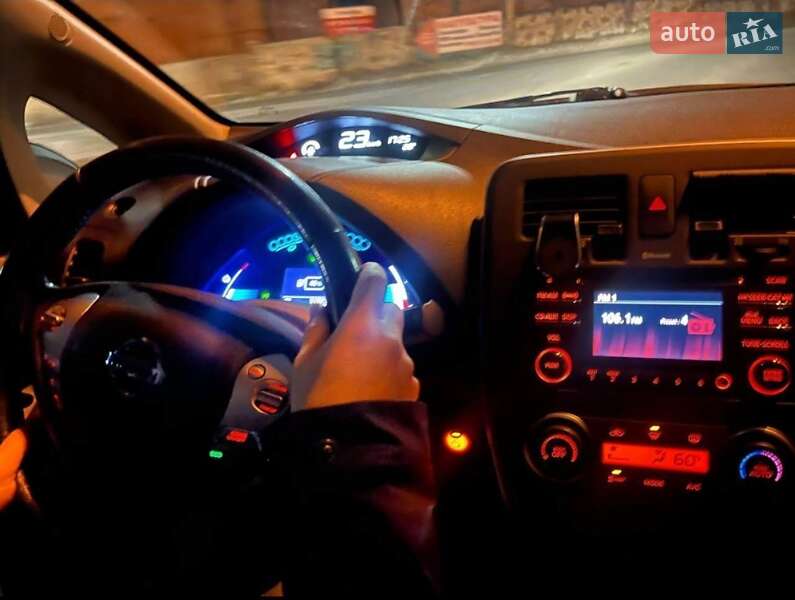 Хэтчбек Nissan Leaf 2014 в Тернополе