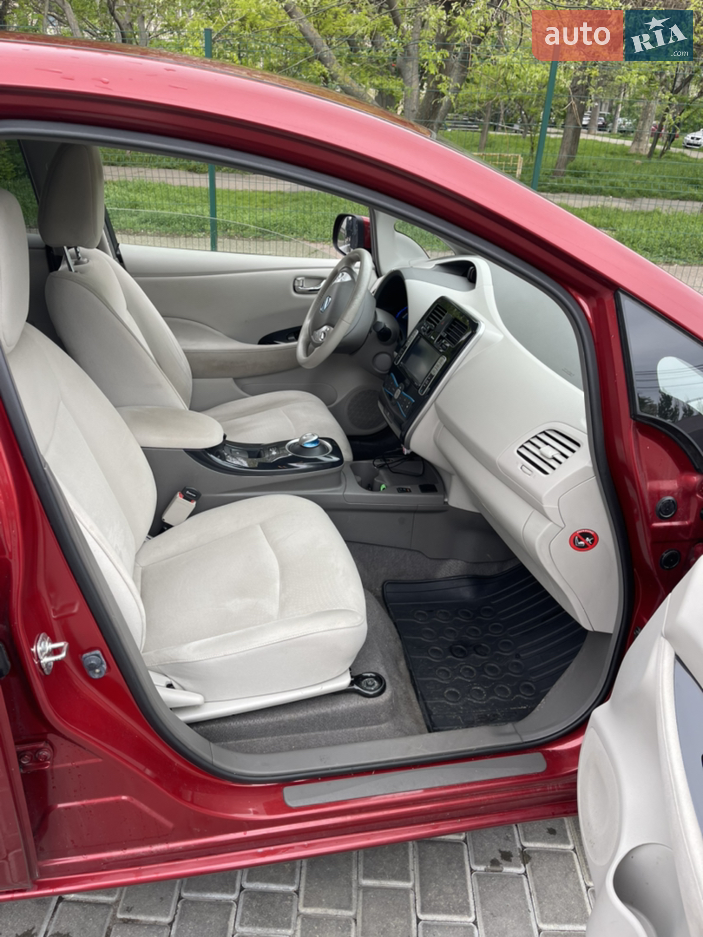 2011 Nissan Leaf - мініатюра 6