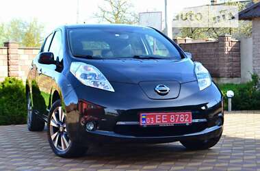 Хэтчбек Nissan Leaf 2014 в Сарнах