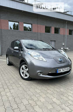Хэтчбек Nissan Leaf 2014 в Костополе
