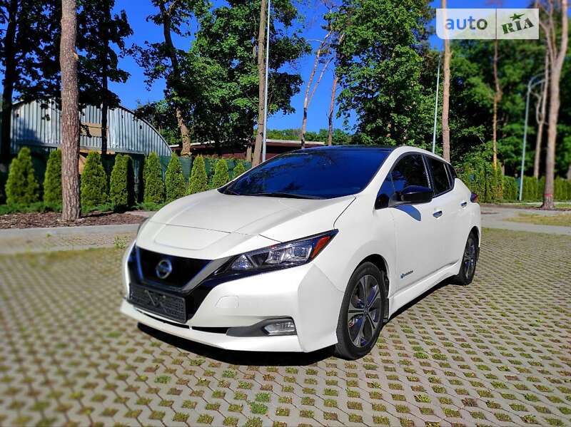 Хетчбек Nissan Leaf 2018 в Харкові