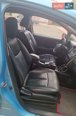 Хетчбек Nissan Leaf 2015 в 