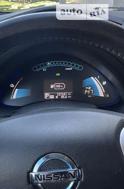 Хетчбек Nissan Leaf 2013 в Ізмаїлі