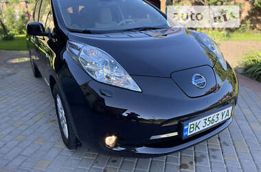 Хетчбек Nissan Leaf 2013 в Рівному