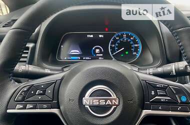 Хэтчбек Nissan Leaf 2023 в Одессе