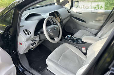 Хэтчбек Nissan Leaf 2011 в Кропивницком