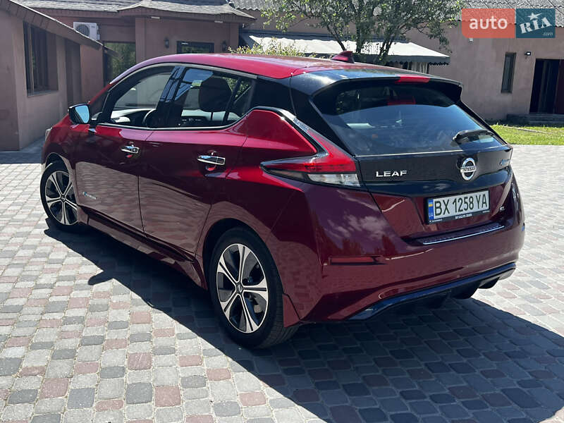 Хэтчбек Nissan Leaf 2018 в Любаре
