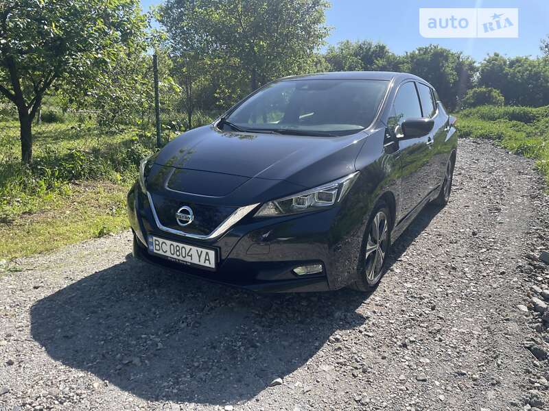 Хэтчбек Nissan Leaf 2018 в Львове