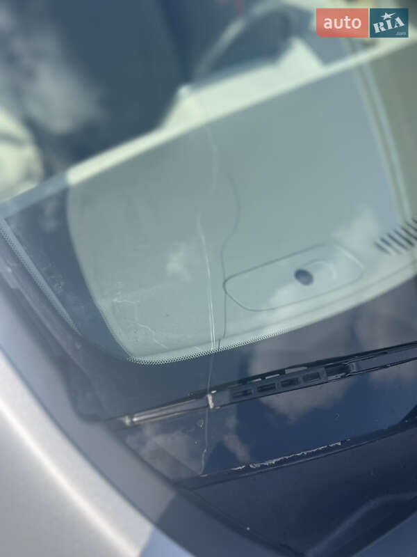 Хэтчбек Nissan Leaf 2012 в Сокирянах