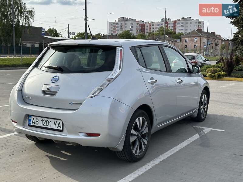 Хетчбек Nissan Leaf 2015 в Вінниці