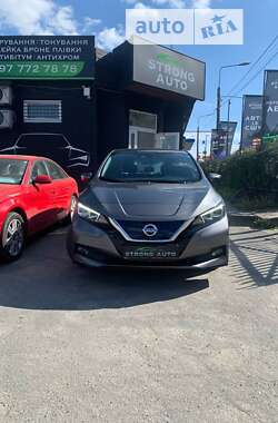 Хетчбек Nissan Leaf 2021 в Тернополі