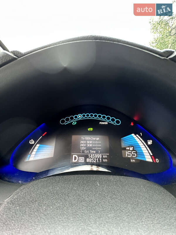 Хэтчбек Nissan Leaf 2015 в Киеве