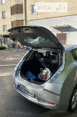 Хетчбек Nissan Leaf 2013 в Києві