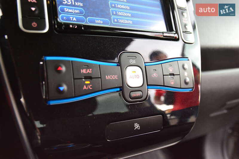 Хетчбек Nissan Leaf 2014 в Луцьку