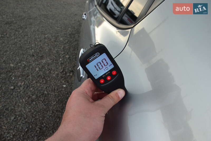 Хетчбек Nissan Leaf 2014 в Луцьку