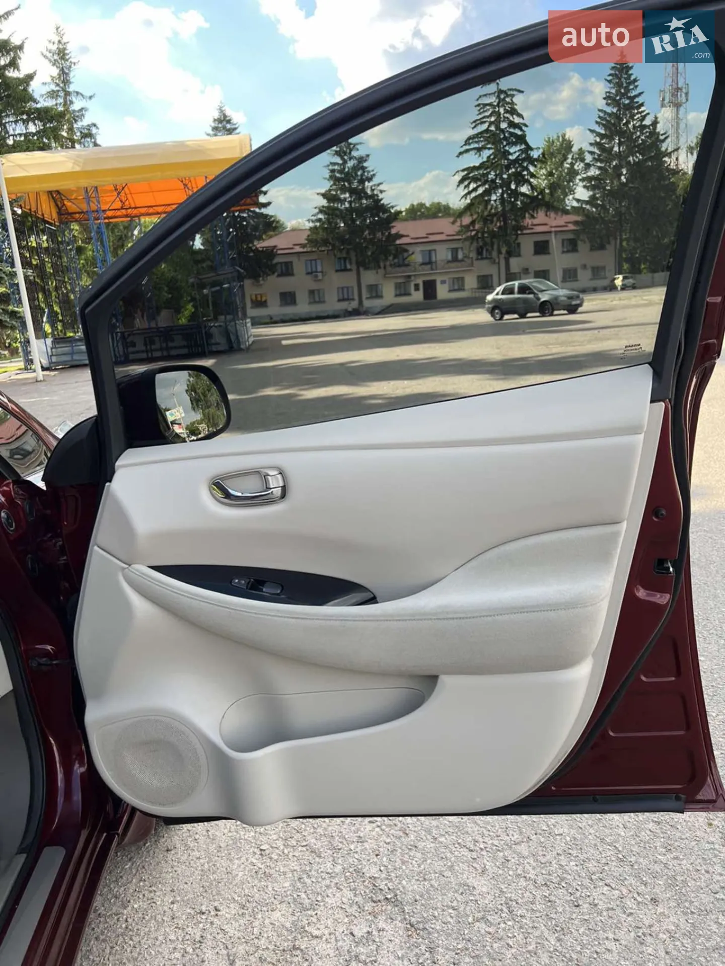 2016 Nissan Leaf - мініатюра 15