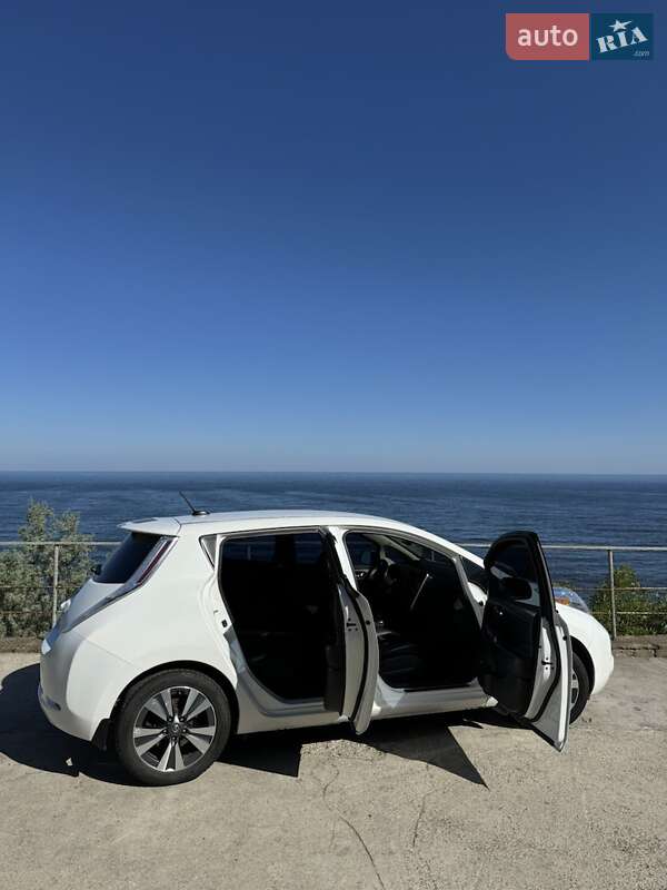 Хэтчбек Nissan Leaf 2016 в Одессе фото 7 Хэтчбек Nissan Leaf 2016 в Одессе