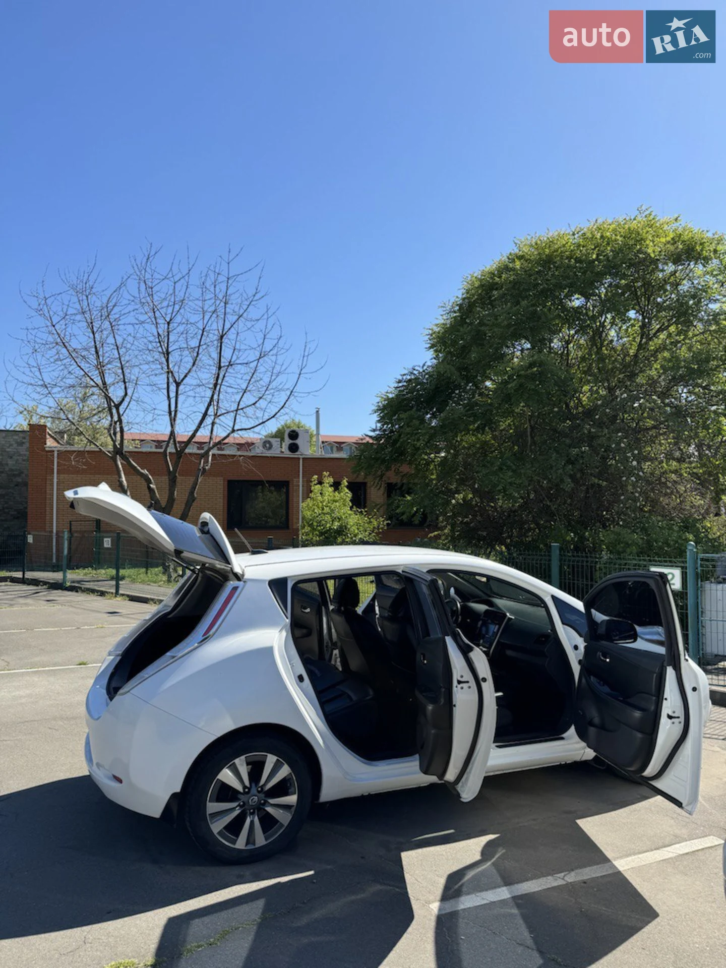 2016 Nissan Leaf - мініатюра 21