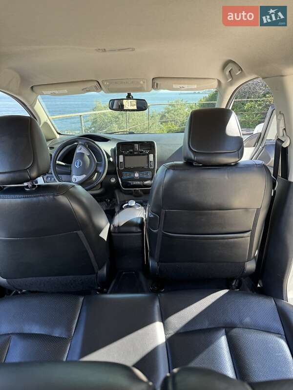 Хэтчбек Nissan Leaf 2016 в Одессе фото 40 Хэтчбек Nissan Leaf 2016 в Одессе