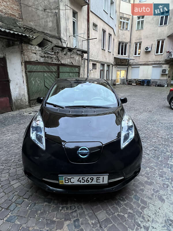 Хетчбек Nissan Leaf 2011 в Львові фото 3 Хетчбек Nissan Leaf 2011 в Львові
