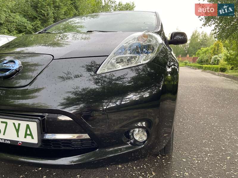 Хэтчбек Nissan Leaf 2016 в Ровно фото 15 Хэтчбек Nissan Leaf 2016 в Ровно