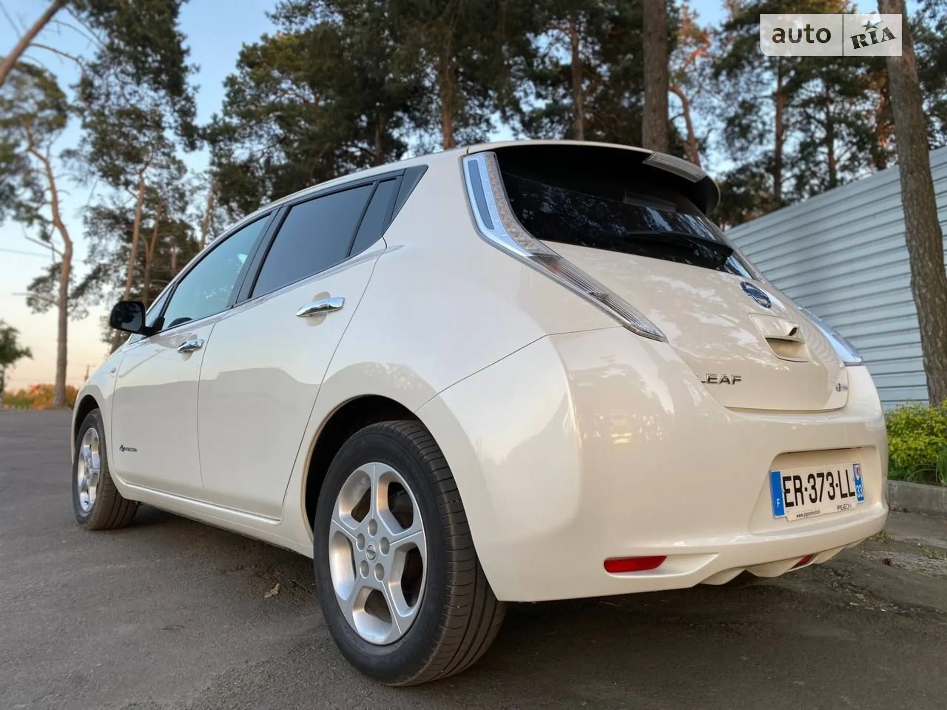 2017 Nissan Leaf - мініатюра 6