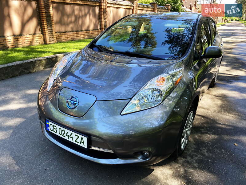 Хетчбек Nissan Leaf 2015 в Чернігові фото 2 Хетчбек Nissan Leaf 2015 в Чернігові