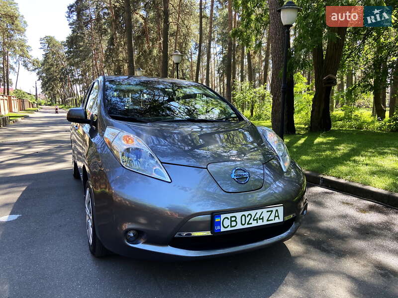 Хетчбек Nissan Leaf 2015 в Чернігові фото 21 Хетчбек Nissan Leaf 2015 в Чернігові