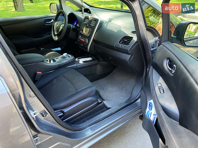 Хетчбек Nissan Leaf 2015 в Чернігові фото 28 Хетчбек Nissan Leaf 2015 в Чернігові