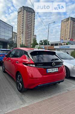 Хетчбек Nissan Leaf 2019 в Києві