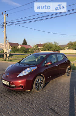 Хэтчбек Nissan Leaf 2016 в Киеве