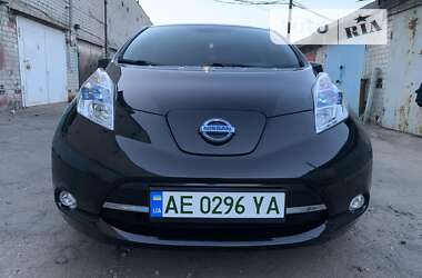 Хэтчбек Nissan Leaf 2014 в Днепре