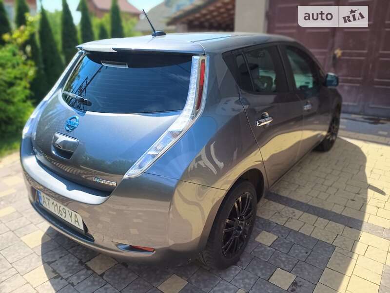 Хэтчбек Nissan Leaf 2016 в Ивано-Франковске