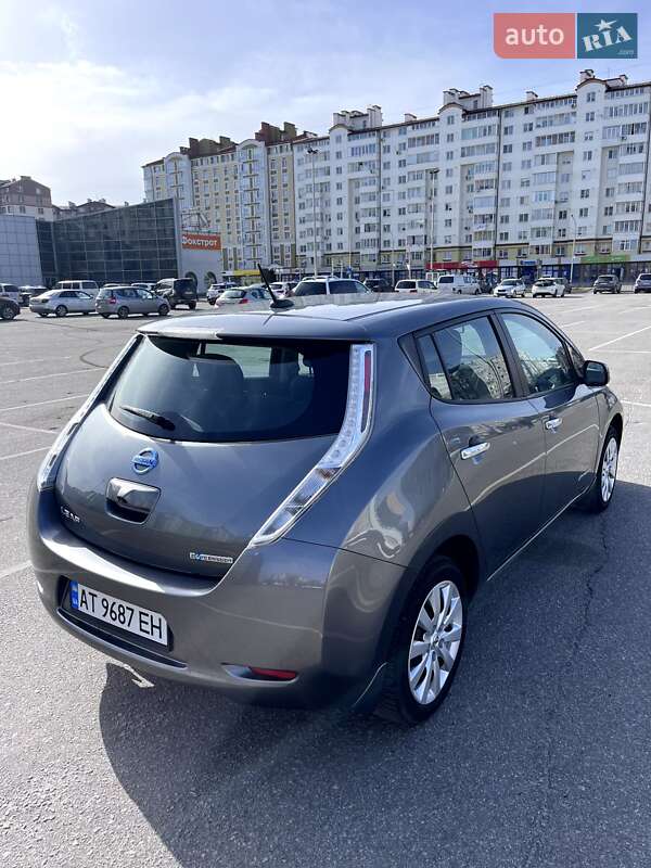 Хетчбек Nissan Leaf 2015 в Івано-Франківську