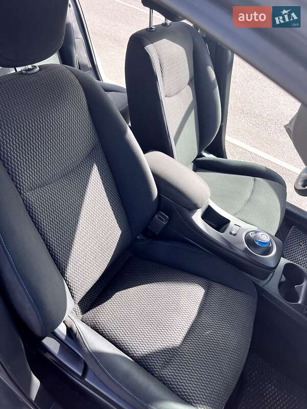 Хетчбек Nissan Leaf 2015 в Івано-Франківську