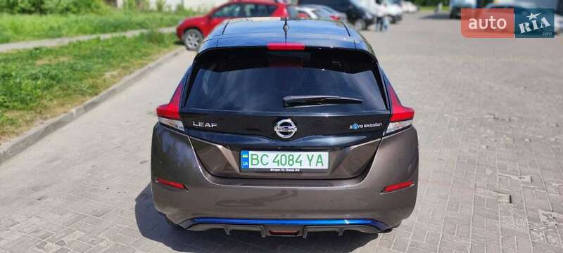 Хэтчбек Nissan Leaf 2018 в Львове