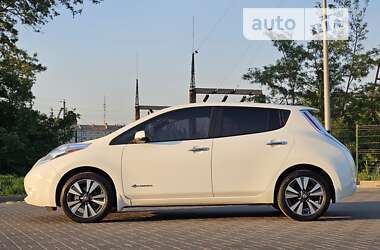 Хэтчбек Nissan Leaf 2013 в Днепре