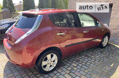 Хетчбек Nissan Leaf 2012 в Чернівцях