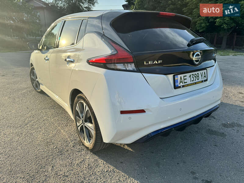 Хетчбек Nissan Leaf 2018 в Павлограді