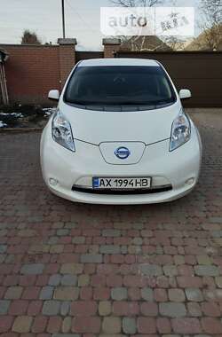 Хетчбек Nissan Leaf 2017 в Чугуєві