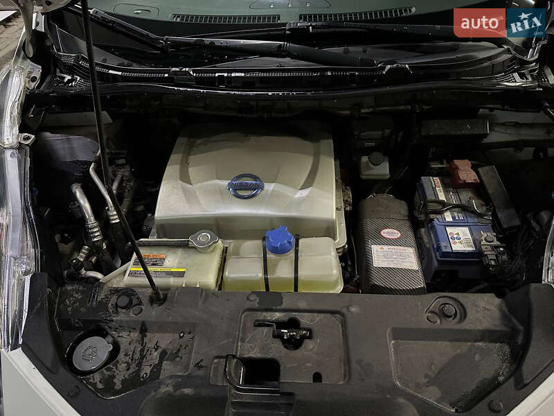 Хэтчбек Nissan Leaf 2014 в Хмельницком фото 9 Хэтчбек Nissan Leaf 2014 в Хмельницком