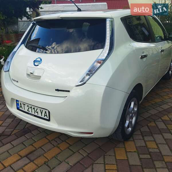 Хэтчбек Nissan Leaf 2013 в Ивано-Франковске