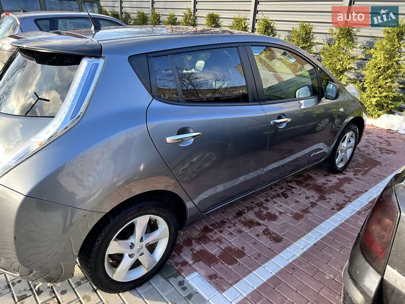 Хетчбек Nissan Leaf 2017 в Одесі