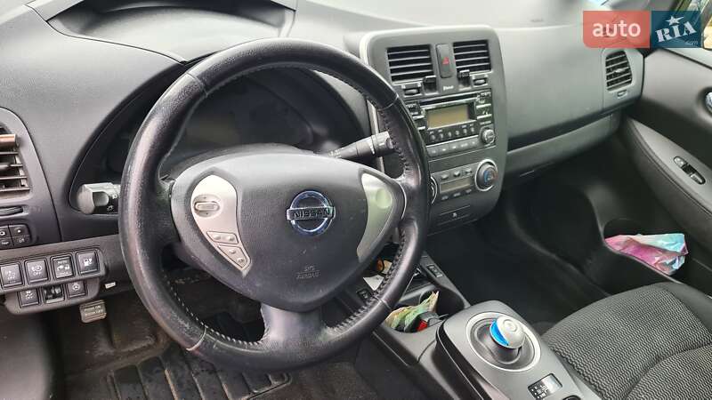 Хэтчбек Nissan Leaf 2014 в Луцке