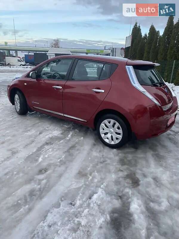 Хэтчбек Nissan Leaf 2014 в Луцке
