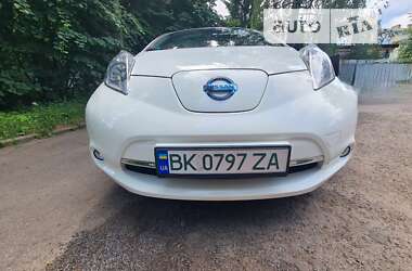 Хетчбек Nissan Leaf 2016 в Рівному