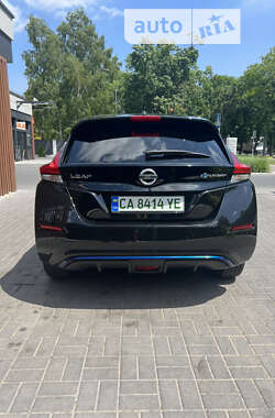 Хетчбек Nissan Leaf 2018 в Черкасах