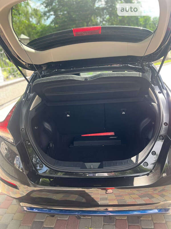 Хетчбек Nissan Leaf 2019 в Черкасах