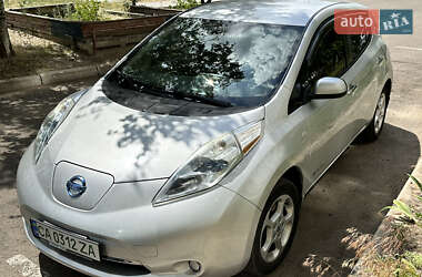 Хэтчбек Nissan Leaf 2012 в Черкассах