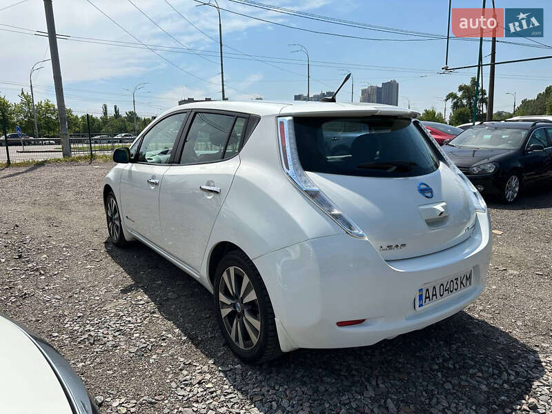 Хэтчбек Nissan Leaf 2014 в Киеве